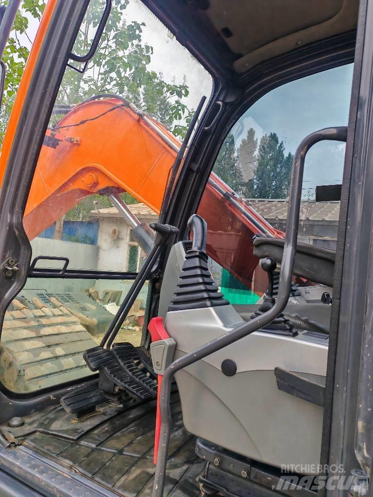 Doosan DX75 Midi rýpadlá 7 t - 12 t