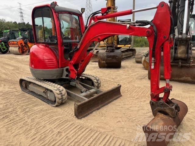 JCB 8025 Mini rýpadlá < 7t