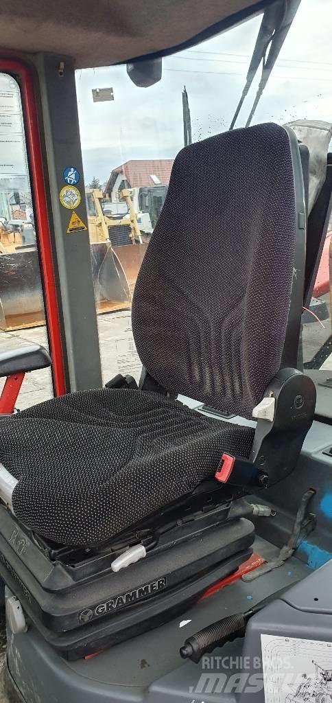 Volvo L 30 G Kolesové nakladače