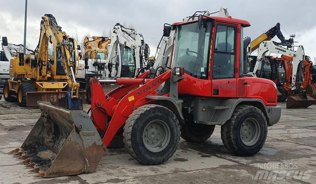 Volvo L 30 G Kolesové nakladače