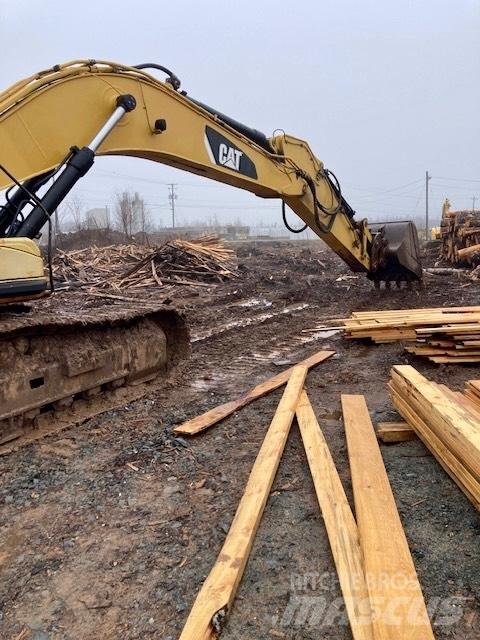CAT 330 D Pásové rýpadlá