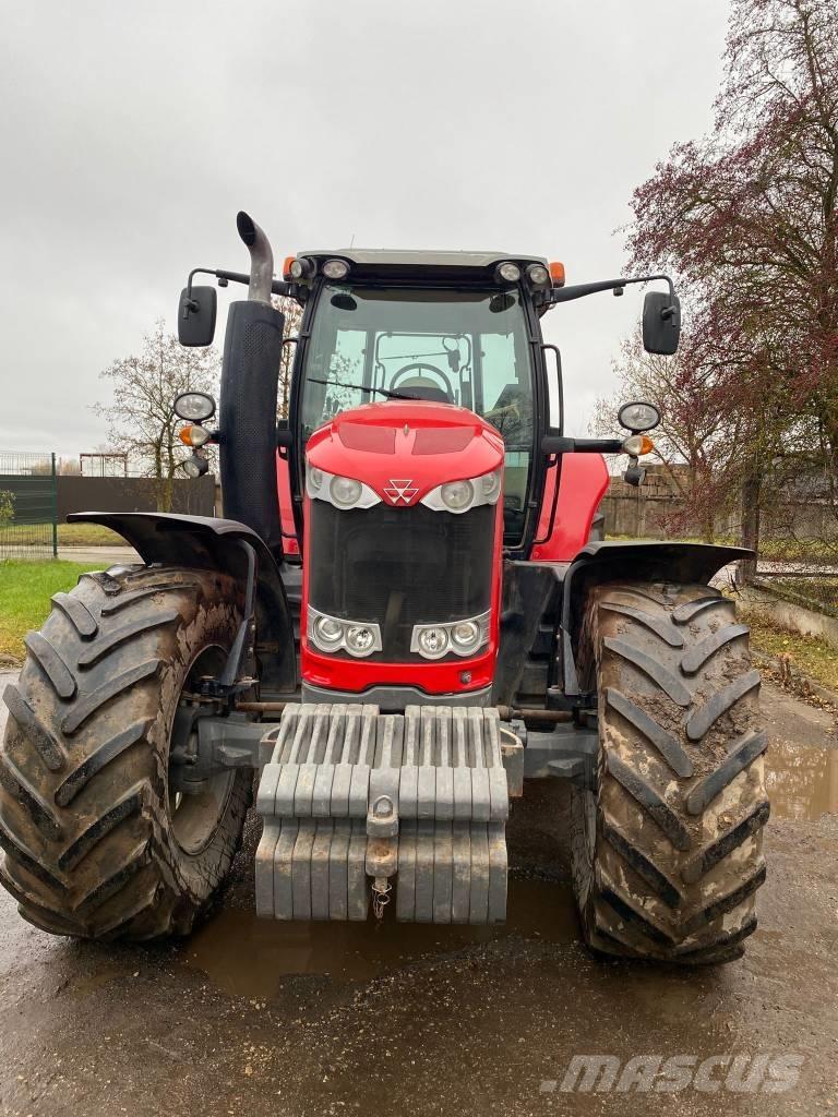Massey Ferguson 7624 Traktory
