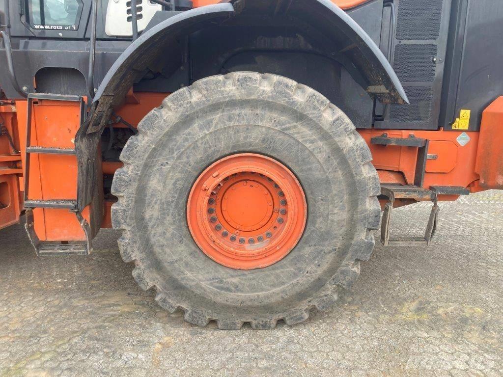 Hitachi ZW370-5B Kolesové nakladače