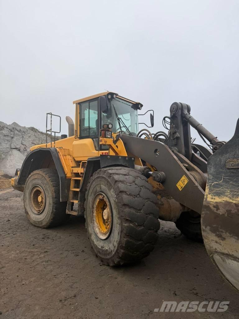 Volvo L180F Kolesové nakladače