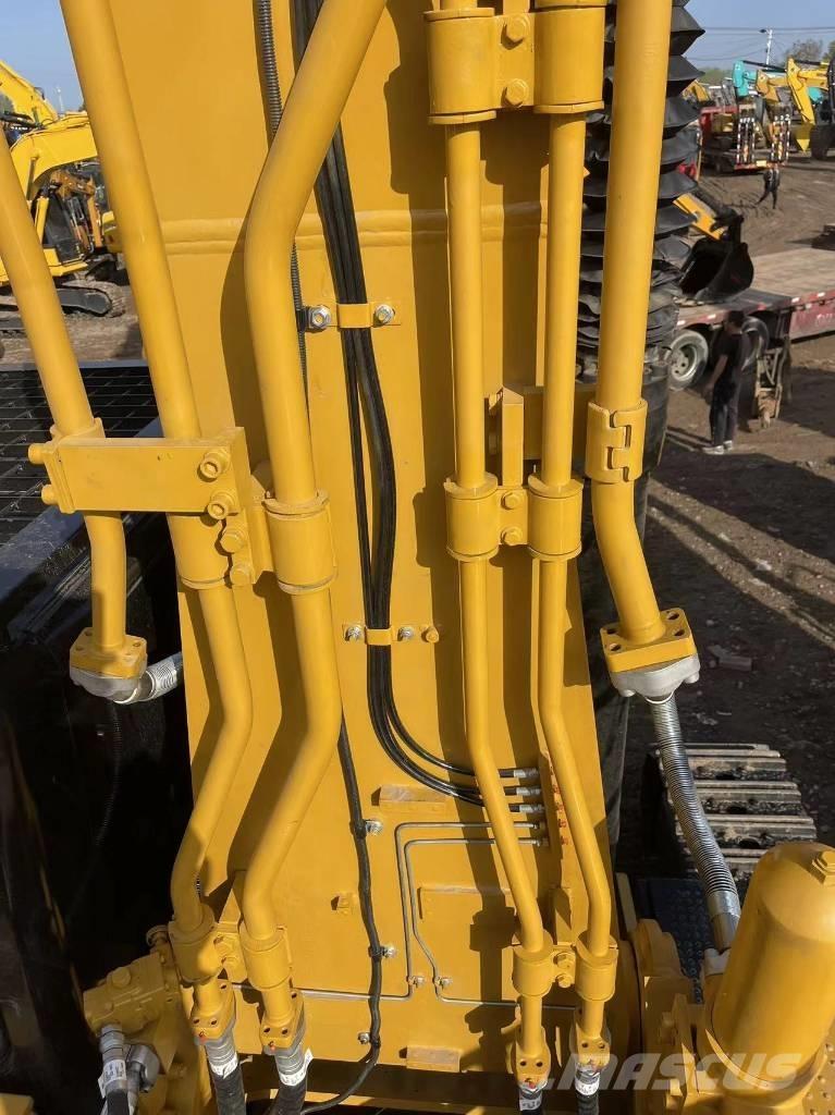 CAT 349 Pásové rýpadlá