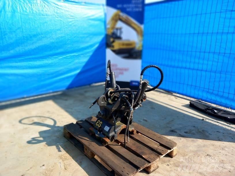 Komatsu PC88MR-8 Rotátory
