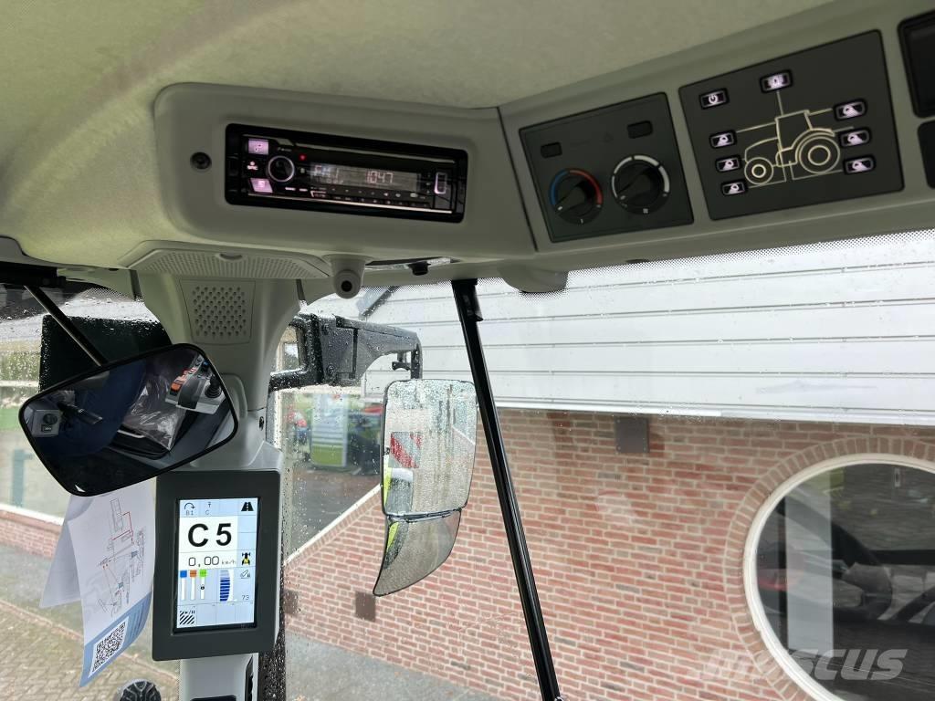 CLAAS Arion 530 CIS+ Traktory