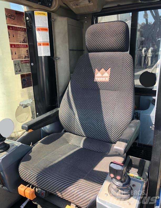 Demag AC 160-2 Univerzálne terénne žeriavy