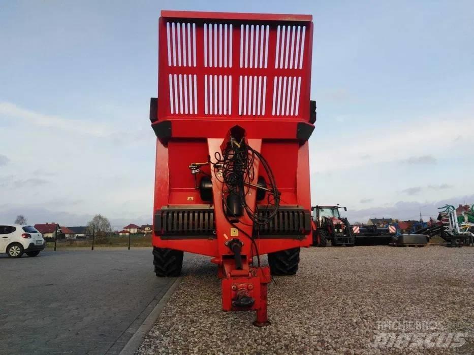 DAF Magnum 10 Rozmetadlá maštaľného hnoja