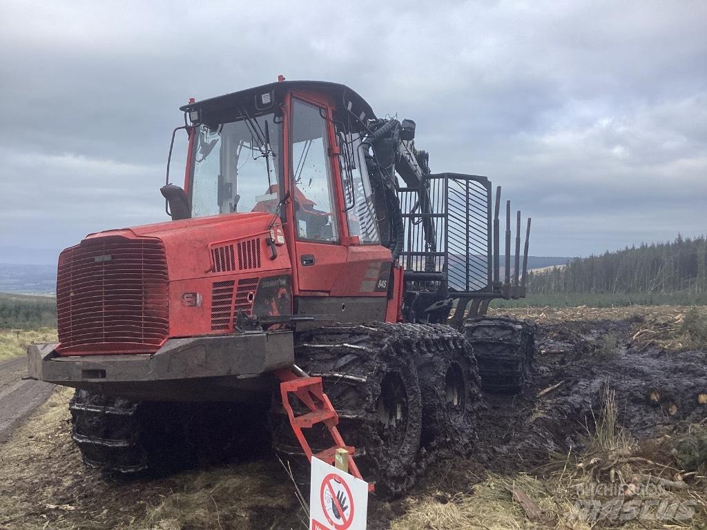 Komatsu 845 Lesné traktory
