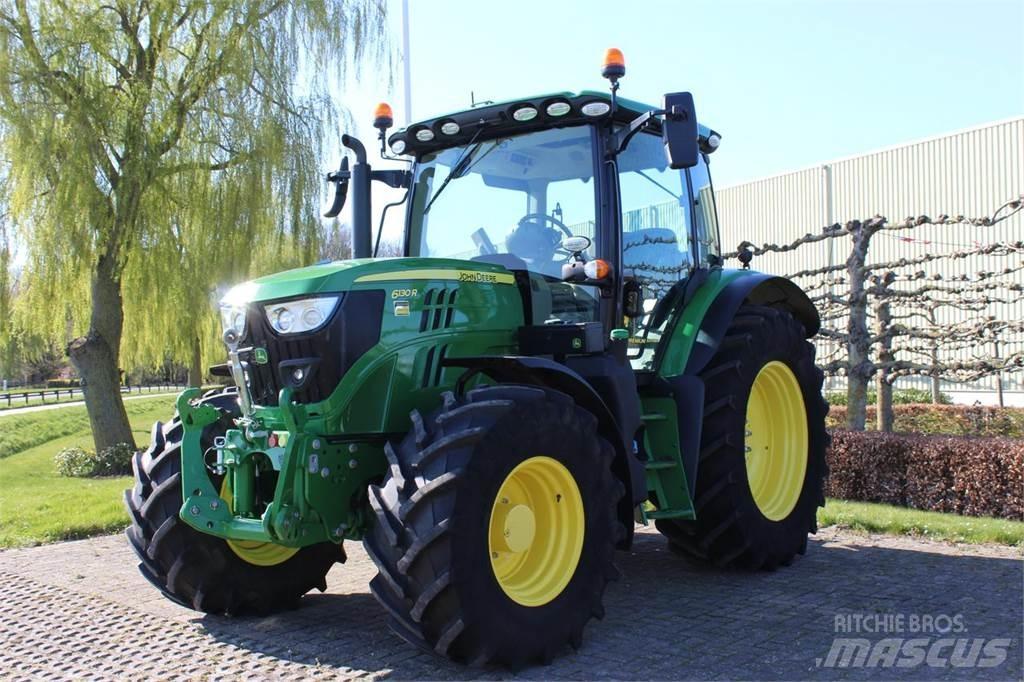 John Deere 6130R Traktory