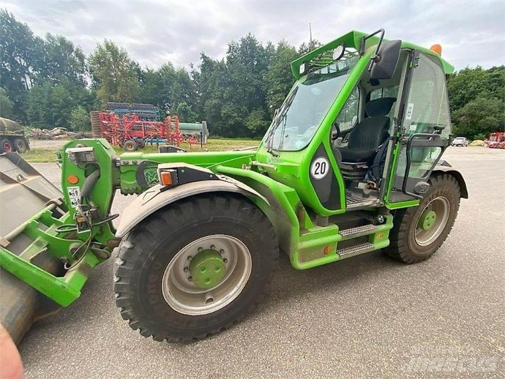 Merlo P 55.9 CS Teleskopické nakladače pre poľnohospodárstvo