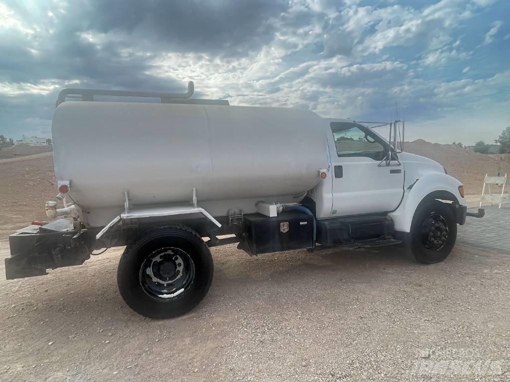 Ford F 750 XLT Cisterny na vodu