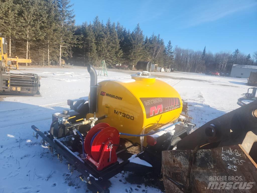 Mauldin MT300 Finišéry