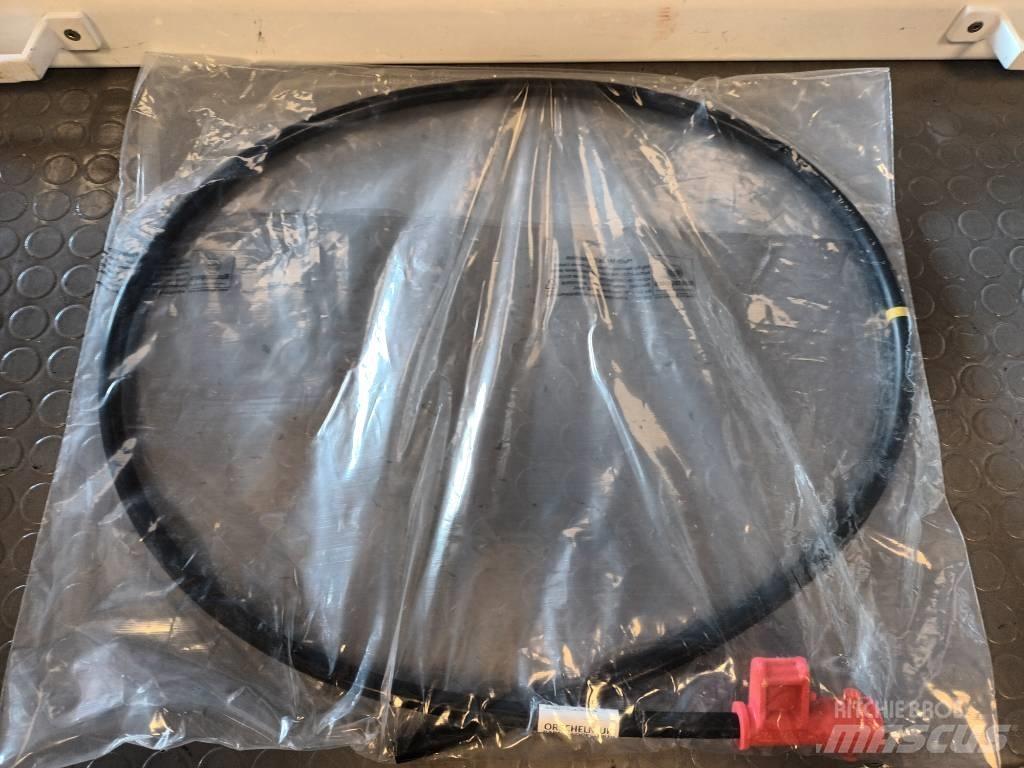 Volvo PIPE 21872077 Doprava – ostatné
