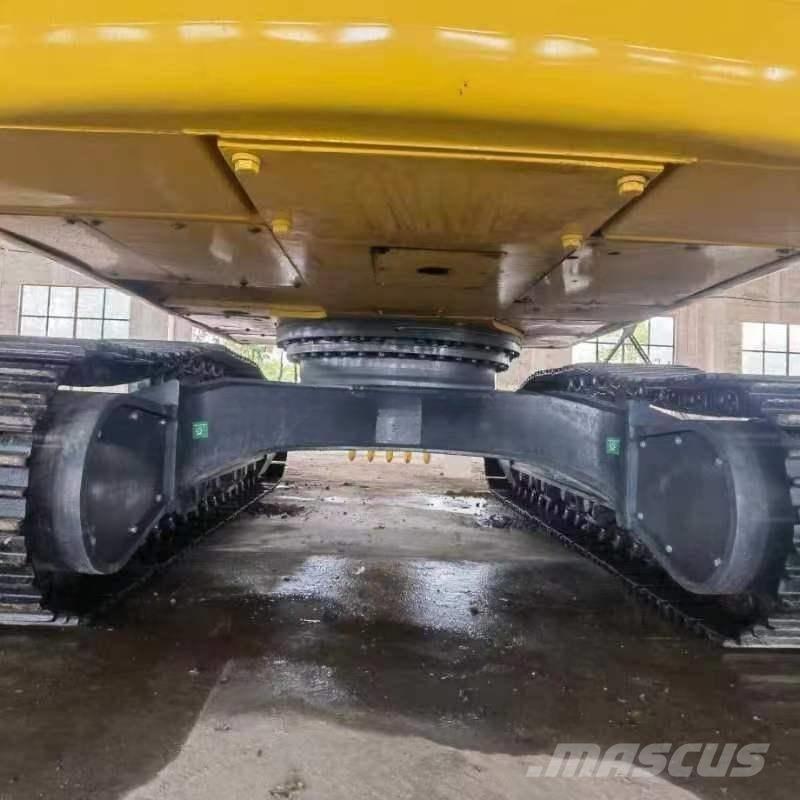 Komatsu PC300-7 Pásové rýpadlá