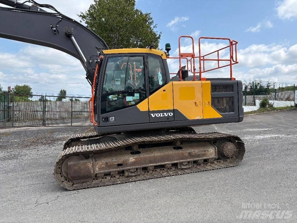 Volvo EC 200 Pásové rýpadlá