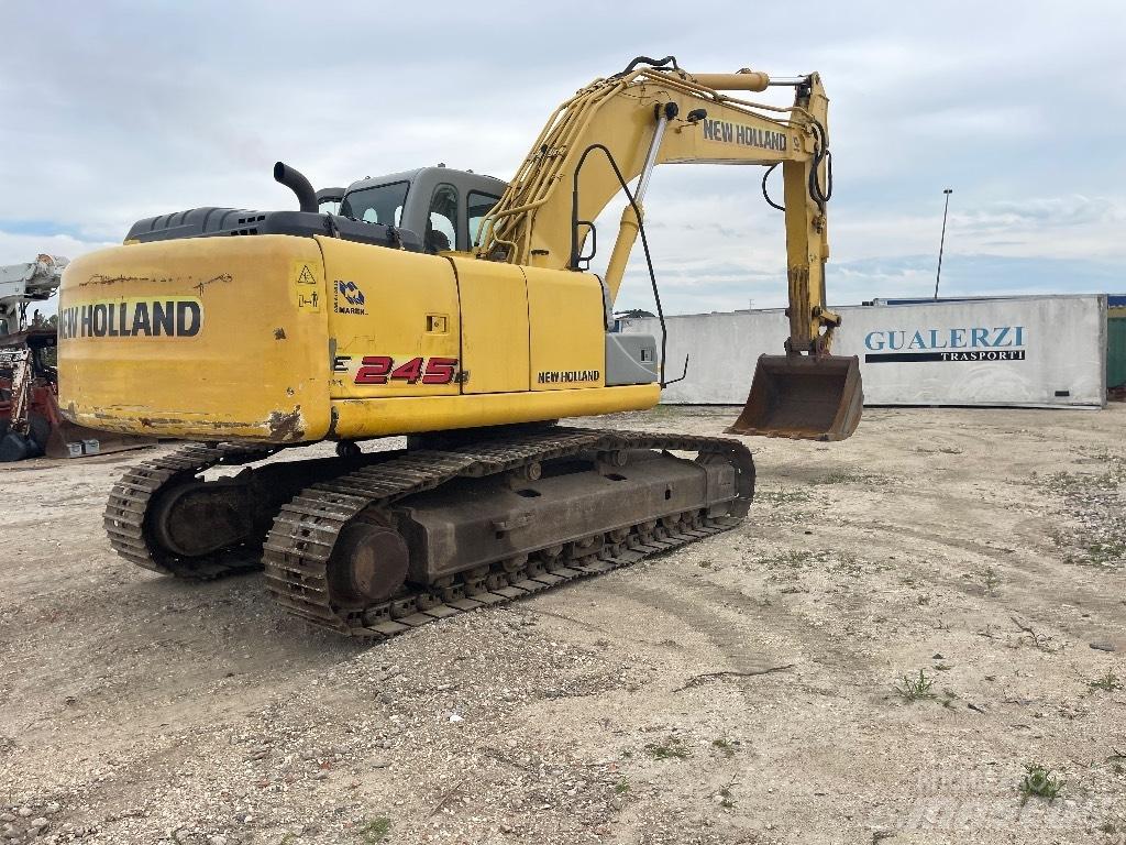 New Holland 245B Pásové rýpadlá