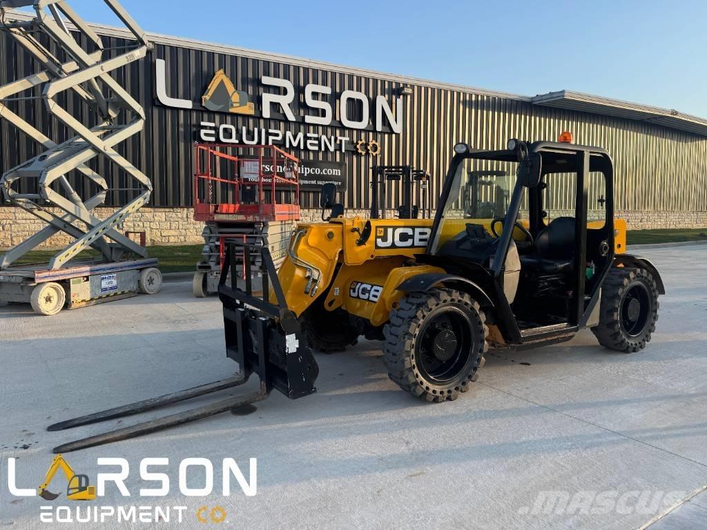 JCB 505-20 Teleskopické manipulátory