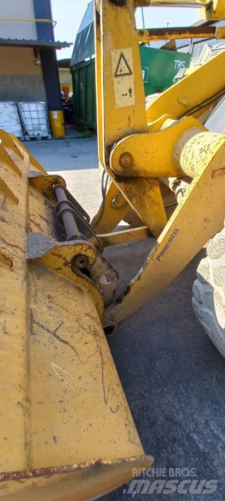Komatsu WA 200 PT-5 Kolesové nakladače