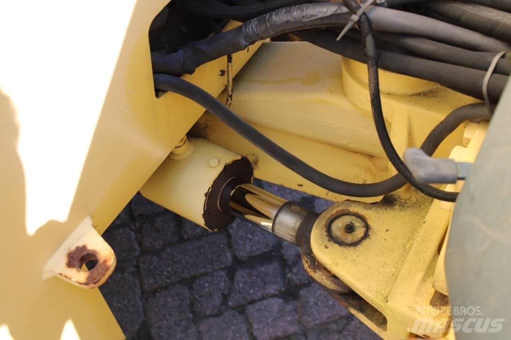 Bomag BW 144 AC-2 Tandemové valce