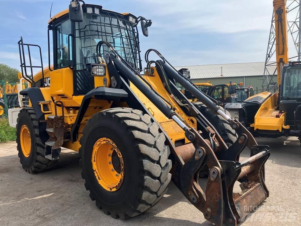 JCB 437 Kolesové nakladače