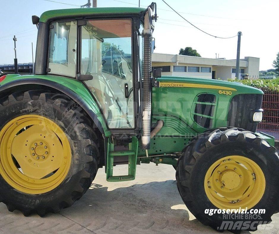 John Deere 6430 Traktory
