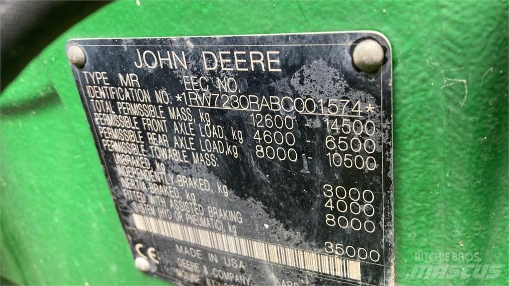 John Deere 7230R Traktory