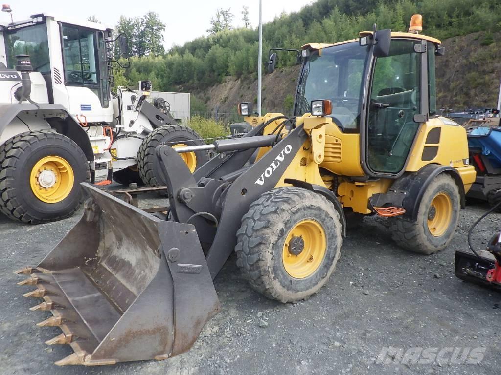 Volvo L 25 F Kolesové nakladače