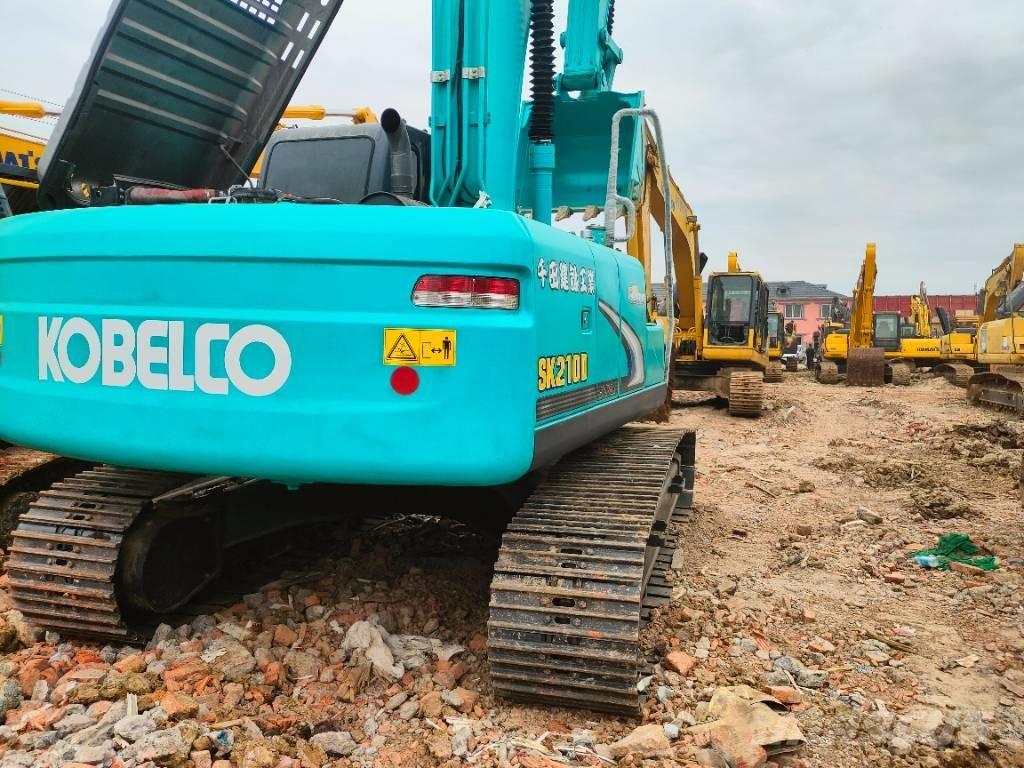 Kobelco SK 210 D Pásové rýpadlá
