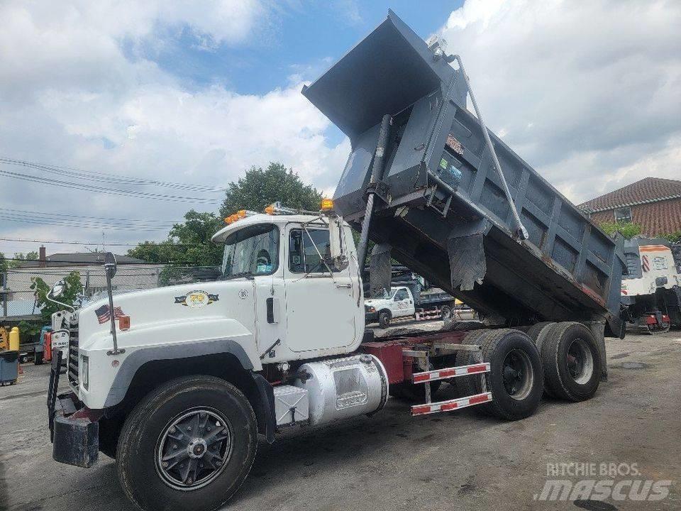 Mack RD 690 SX Sklápače