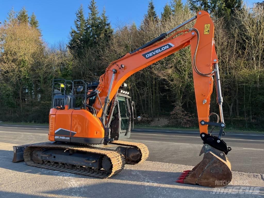 Develon DX140LCR-7 Pásové rýpadlá