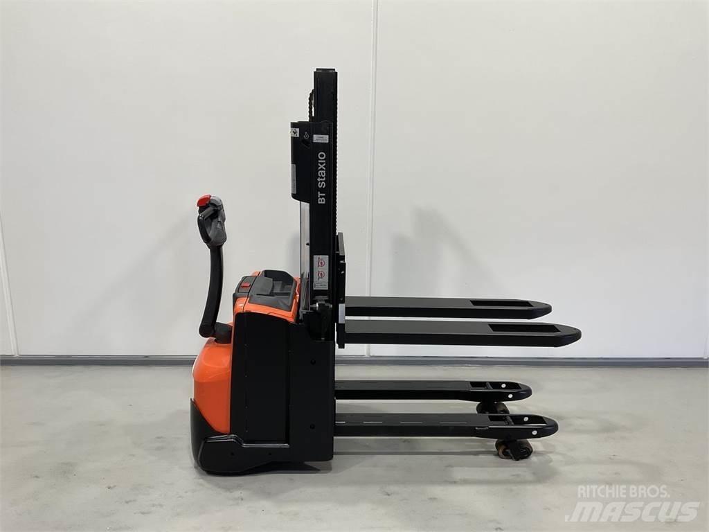 Toyota SWE200D Samohybné vozíky