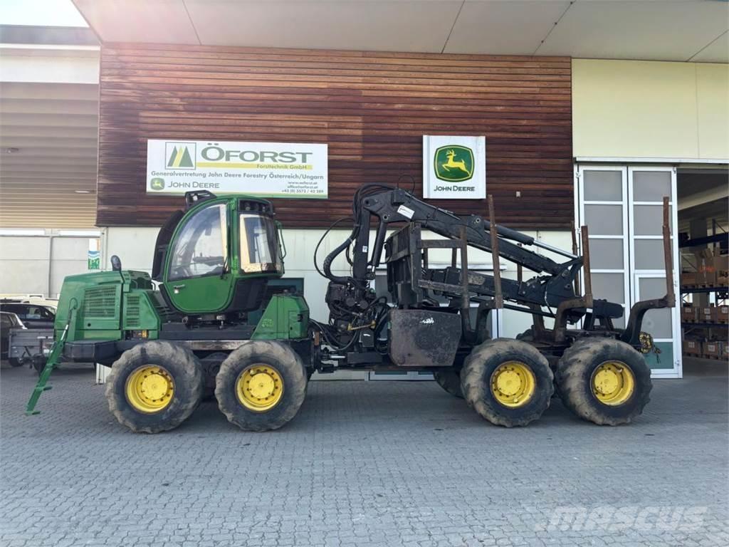 John Deere 1510 E Lesné traktory