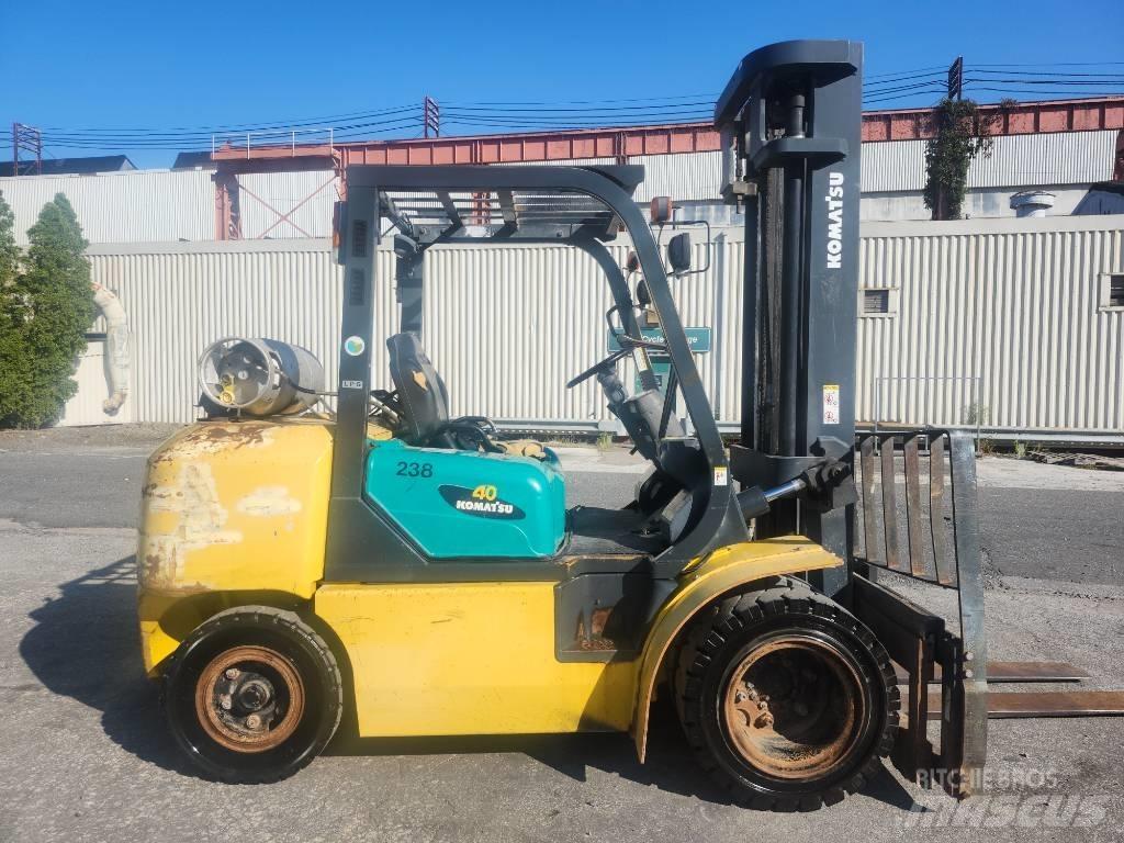 Komatsu FG 40 ZT Iné