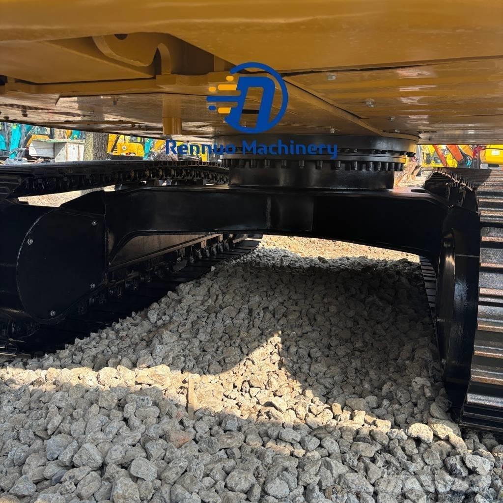 CAT 320D Pásové rýpadlá
