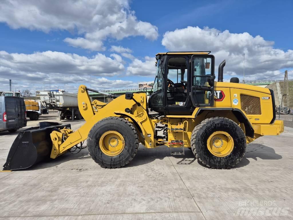 CAT 926M Kolesové nakladače