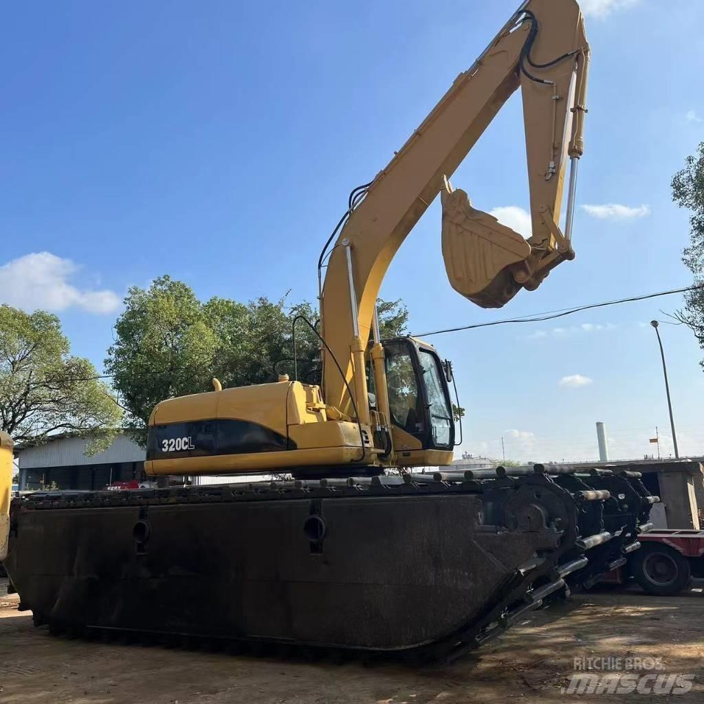 CAT 320 C Obojživelná rýpadlá