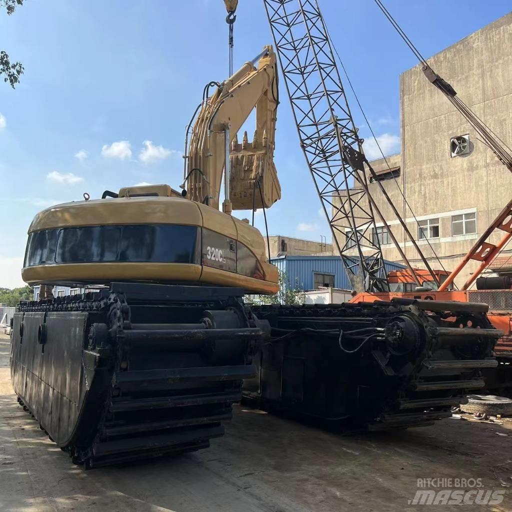 CAT 320 C Obojživelná rýpadlá