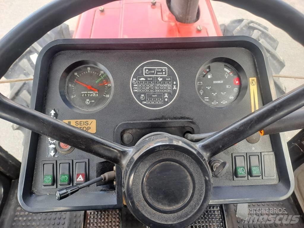 Case IH 685 XL Traktory