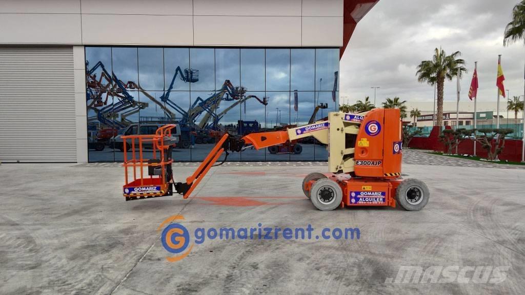 JLG E 300 AJP Kĺbové plošiny