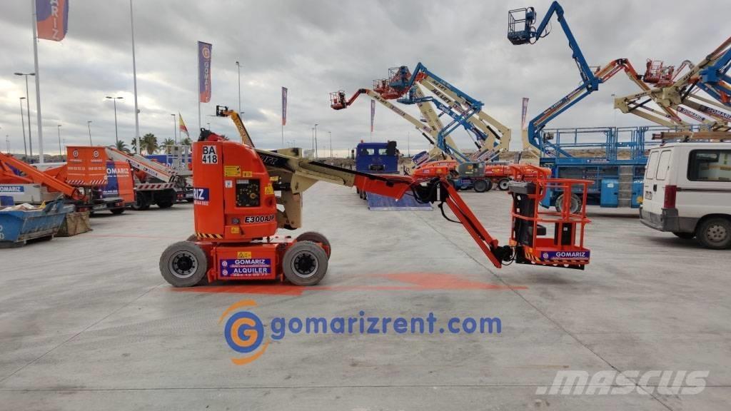 JLG E 300 AJP Kĺbové plošiny