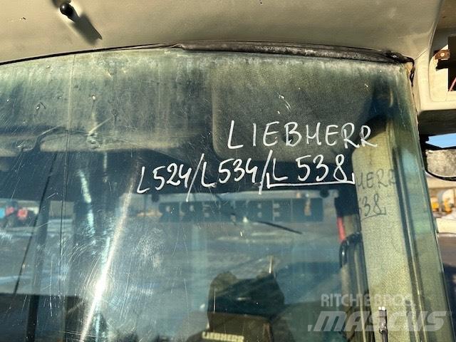 Liebherr L 538 CAB Kabíny a interiér