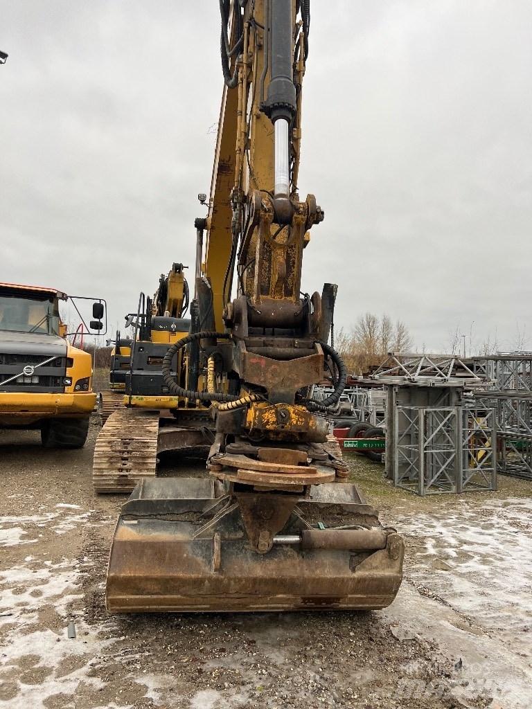 CAT 324 EL Pásové rýpadlá