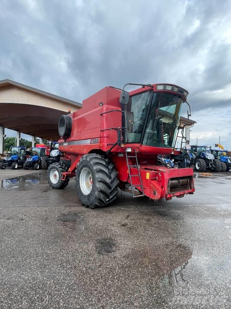Case IH 2388 Kombinované zberacie stroje