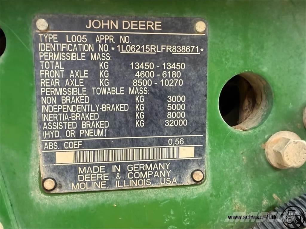 John Deere 6215R Traktory