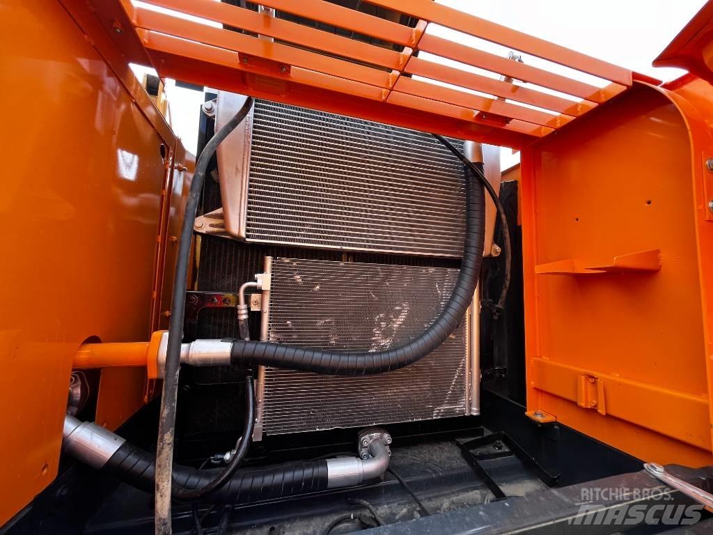 Hyundai R305LC-9T Pásové rýpadlá