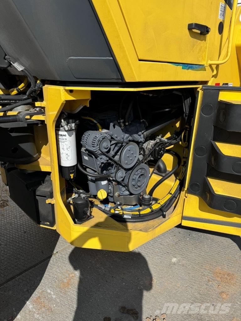 Bomag BW 202 AD-4 Tandemové valce