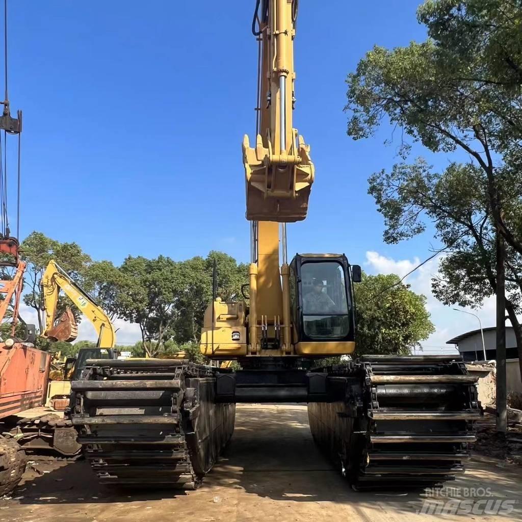 CAT 320 C Obojživelná rýpadlá