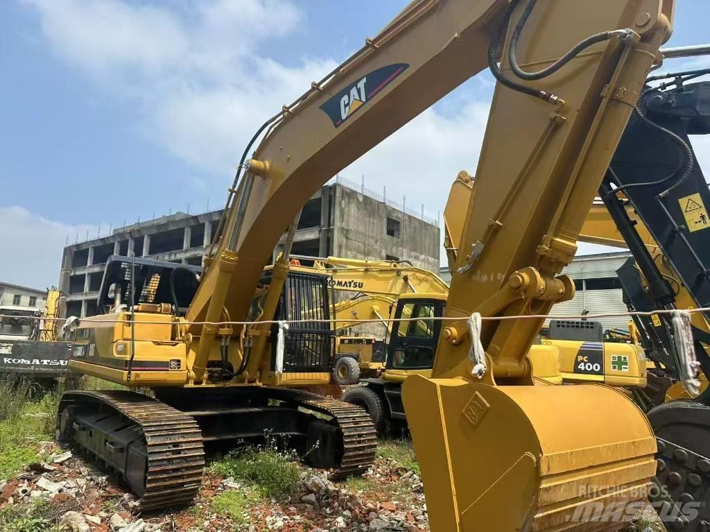 CAT 330 B L Pásové rýpadlá